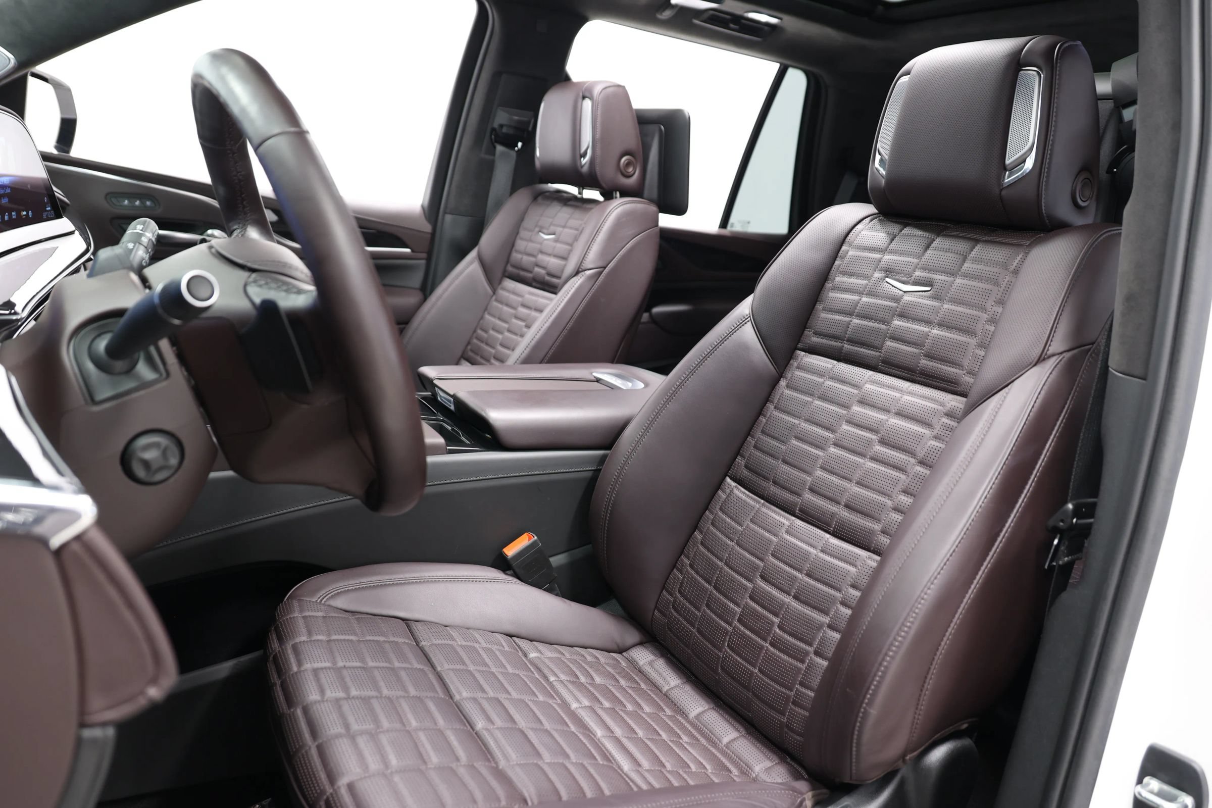 Used 2023 Cadillac Escalade Sport Platinum w/ LPO, ONYX Package RWD image 16