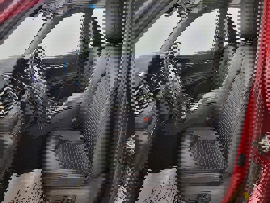 Used 2018 Toyota Camry SE w/ Moonroof Package image 14