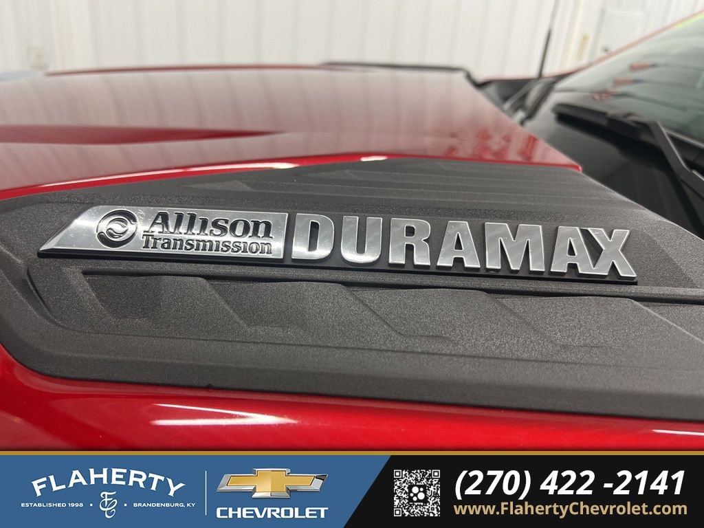 Used 2025 Chevrolet Silverado 2500 LTZ w/ LTZ Convenience Package image 18