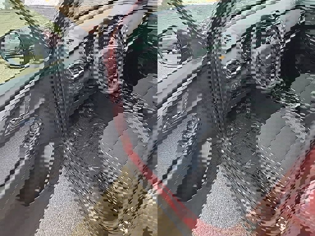 Used 2023 Chevrolet TrailBlazer LT w/ Convenience Package image 9