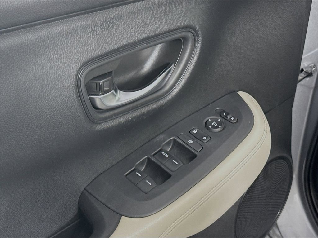 Certified 2023 Honda HR-V LX image 16