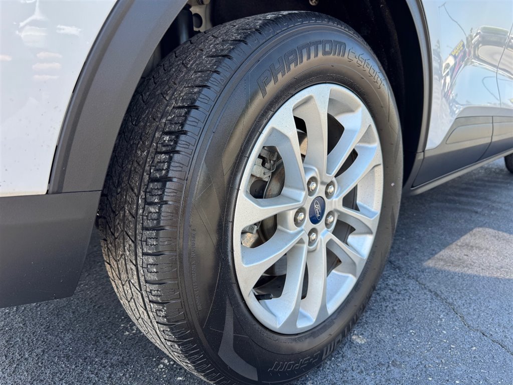 Used 2020 Ford Escape S FWD image 9