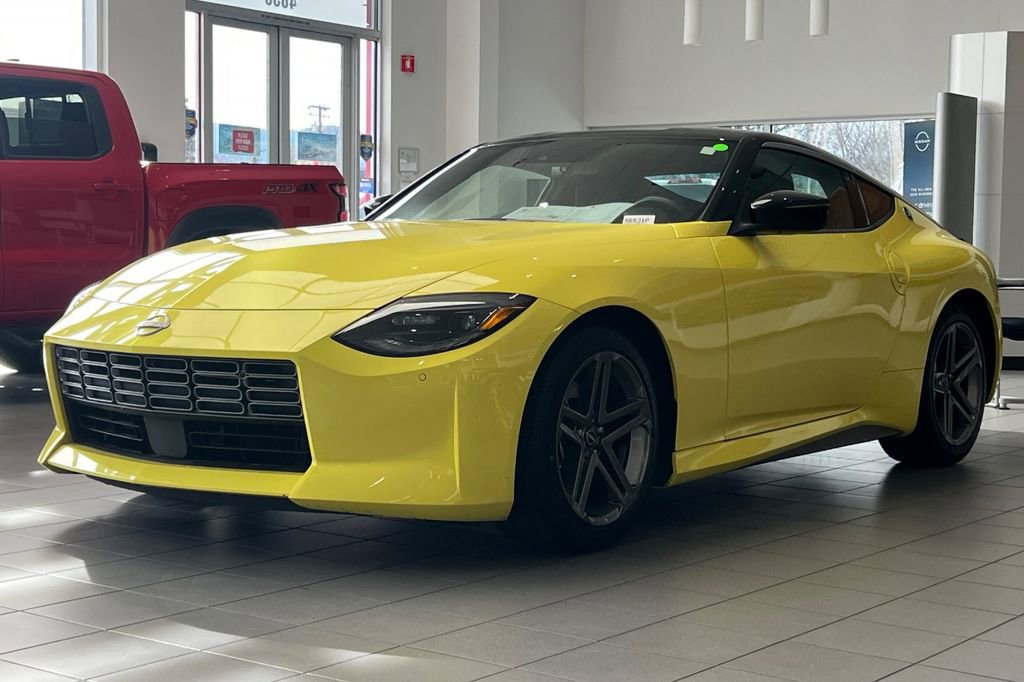 Used 2024 Nissan Z Sport w/ Floor Mat Package image 7