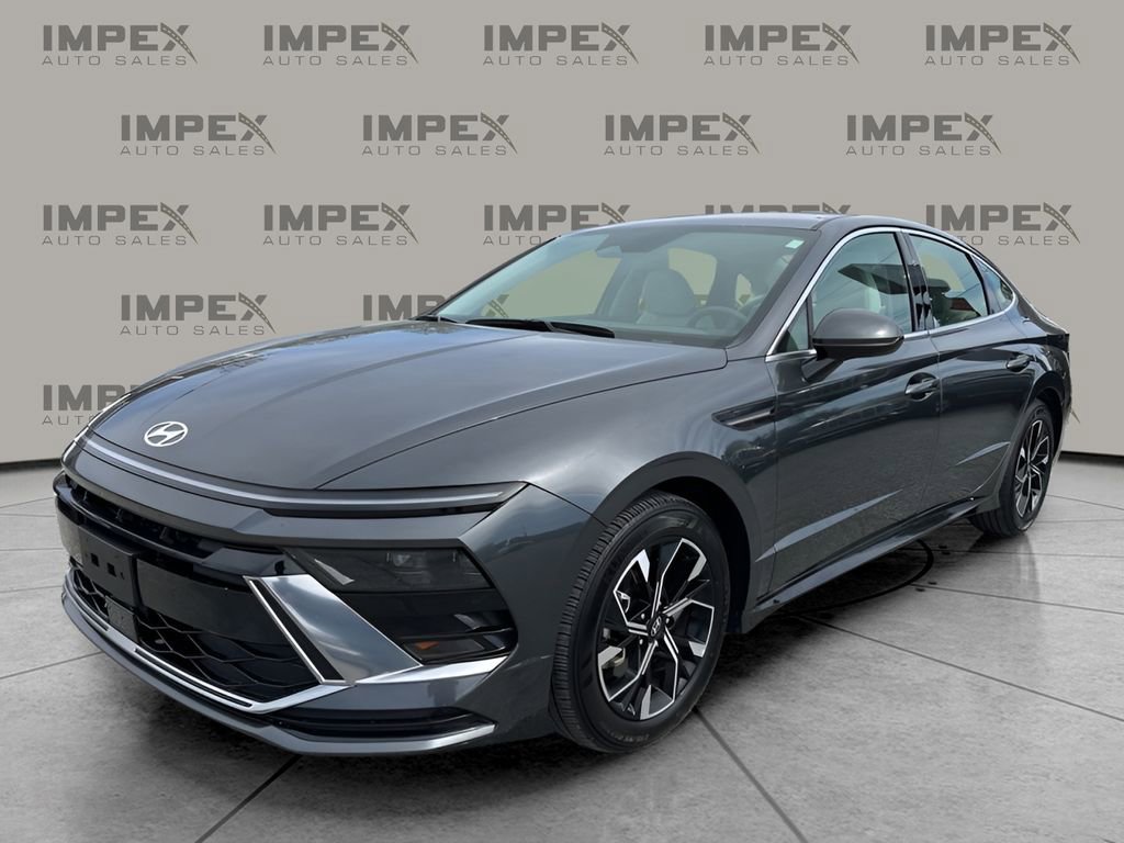 Used 2025 Hyundai Sonata SEL FWD image 1