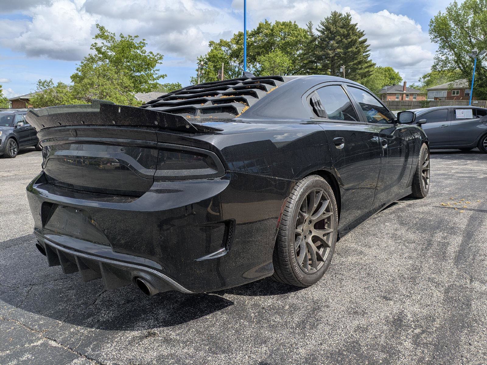 Used 2015 Dodge Charger SRT w/ Laguna Leather Package RWD image 3