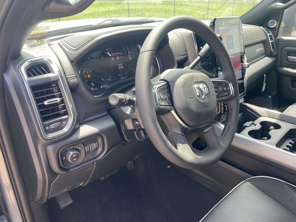 New 2026 RAM 2500 Laramie AWD/4WD image 46