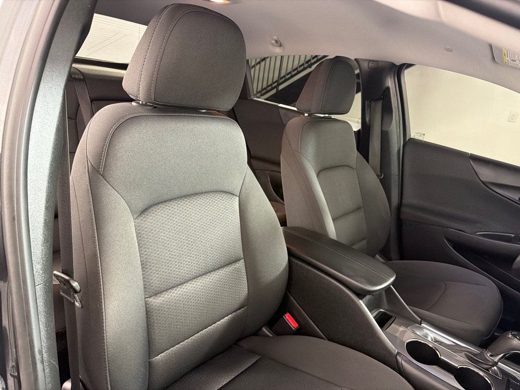 Used 2018 Chevrolet Malibu LT FWD image 23