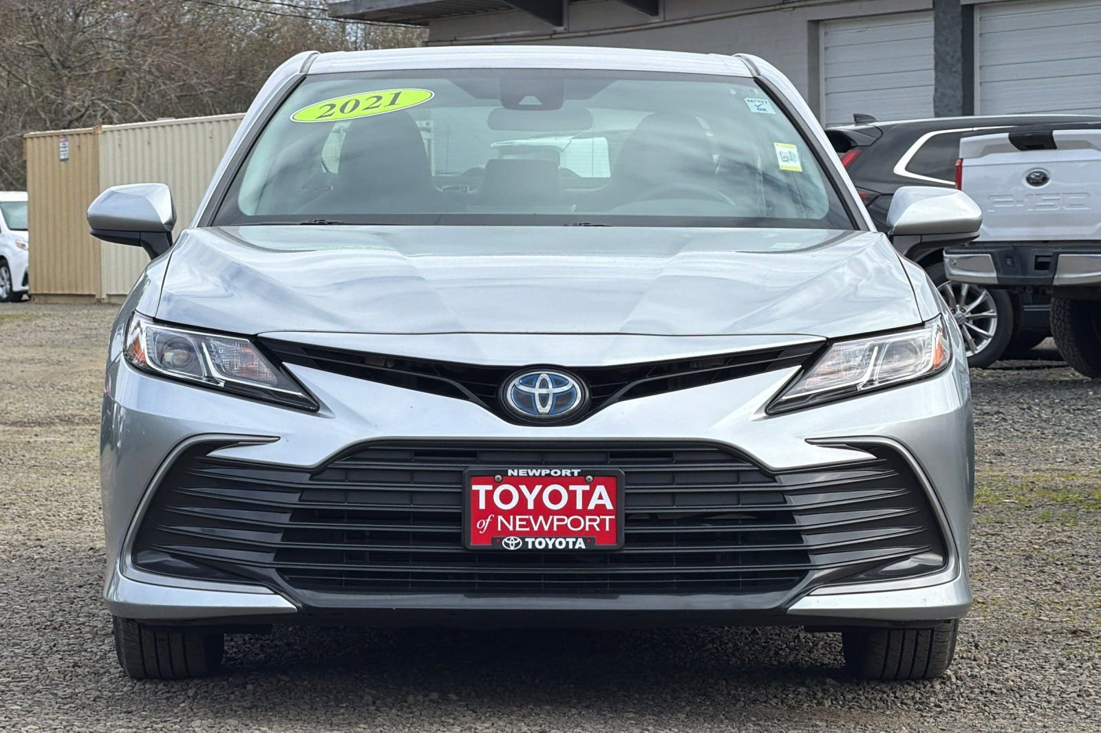 Used 2021 Toyota Camry LE image 6