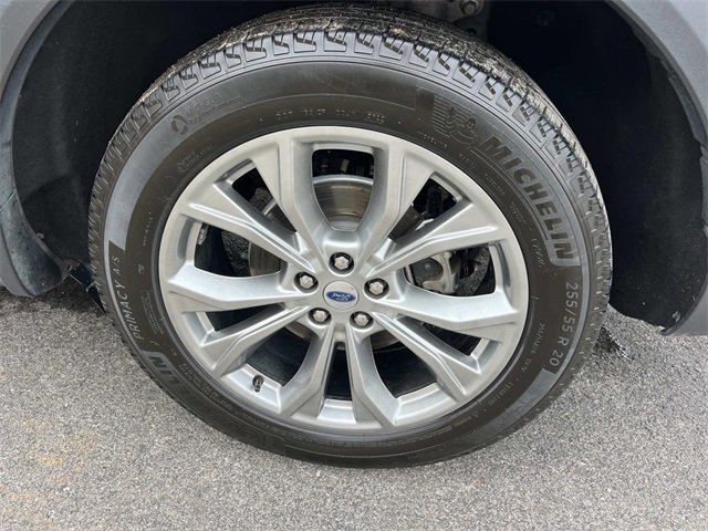 Certified 2023 Ford Explorer Limited w/ Limited Technology Package image 11