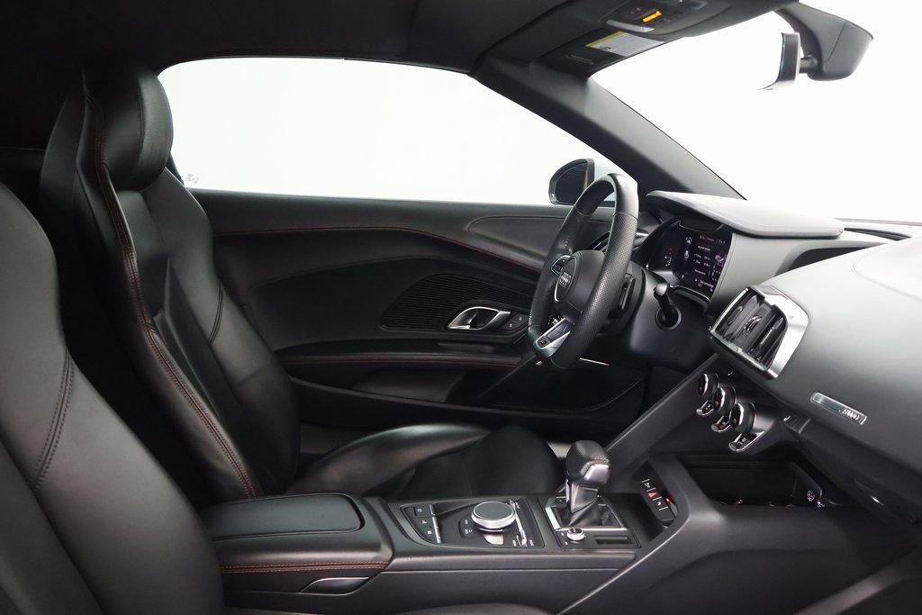 Used 2021 Audi R8 V10 w/ Premium Package RWD image 21