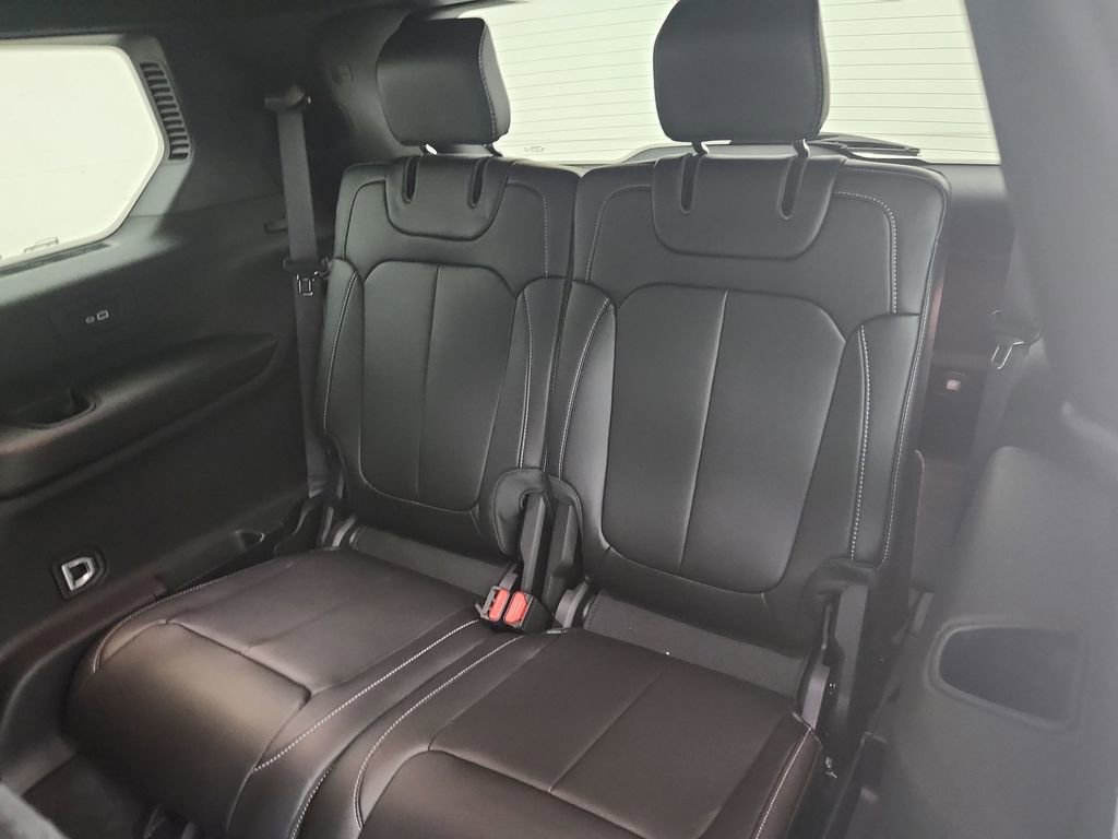 New 2025 Jeep Grand Cherokee L Limited w/ Black Appearance Package image 32