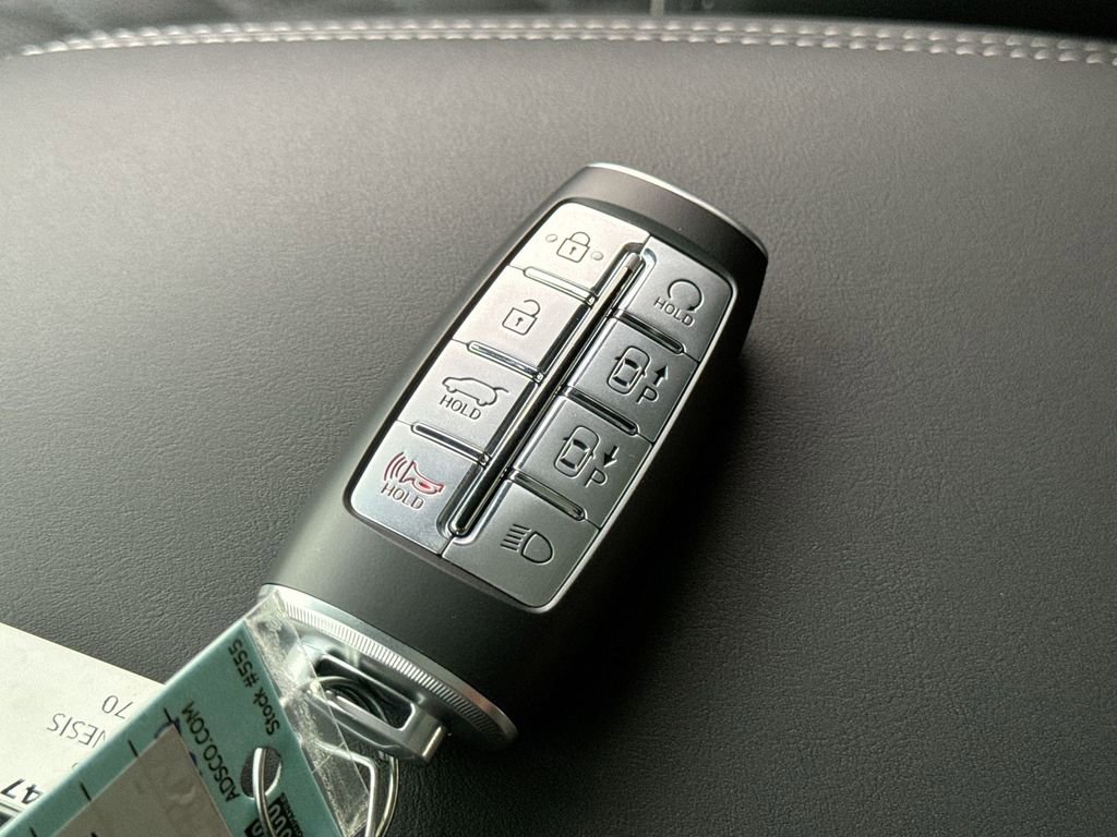 Used 2025 Genesis GV70 3.5T Sport w/ Sport Advanced Package image 38