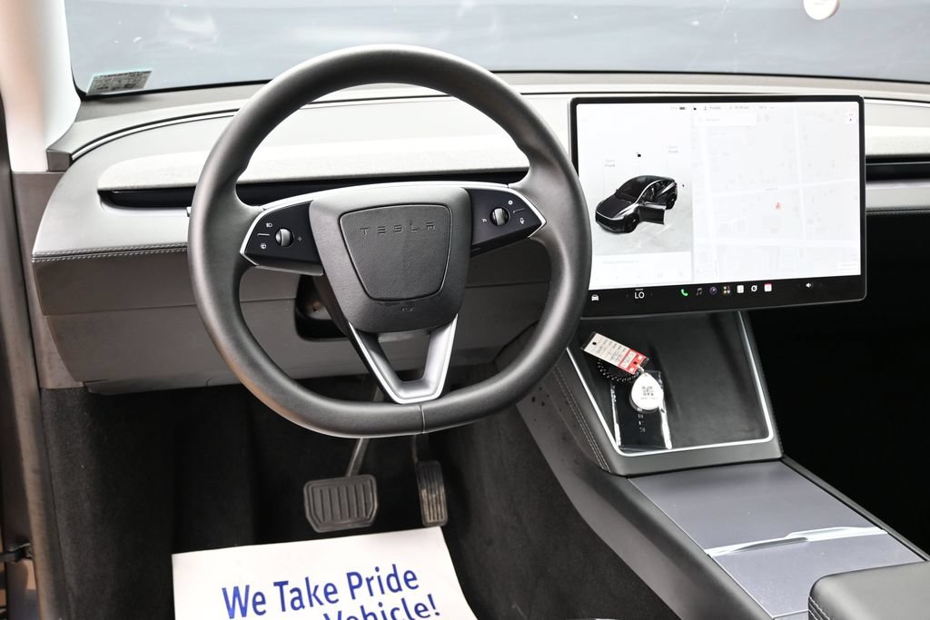 Used 2026 Tesla Model Y Long Range RWD image 37