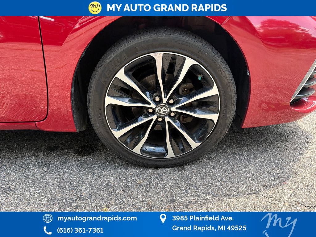Used 2019 Toyota Corolla SE FWD image 31