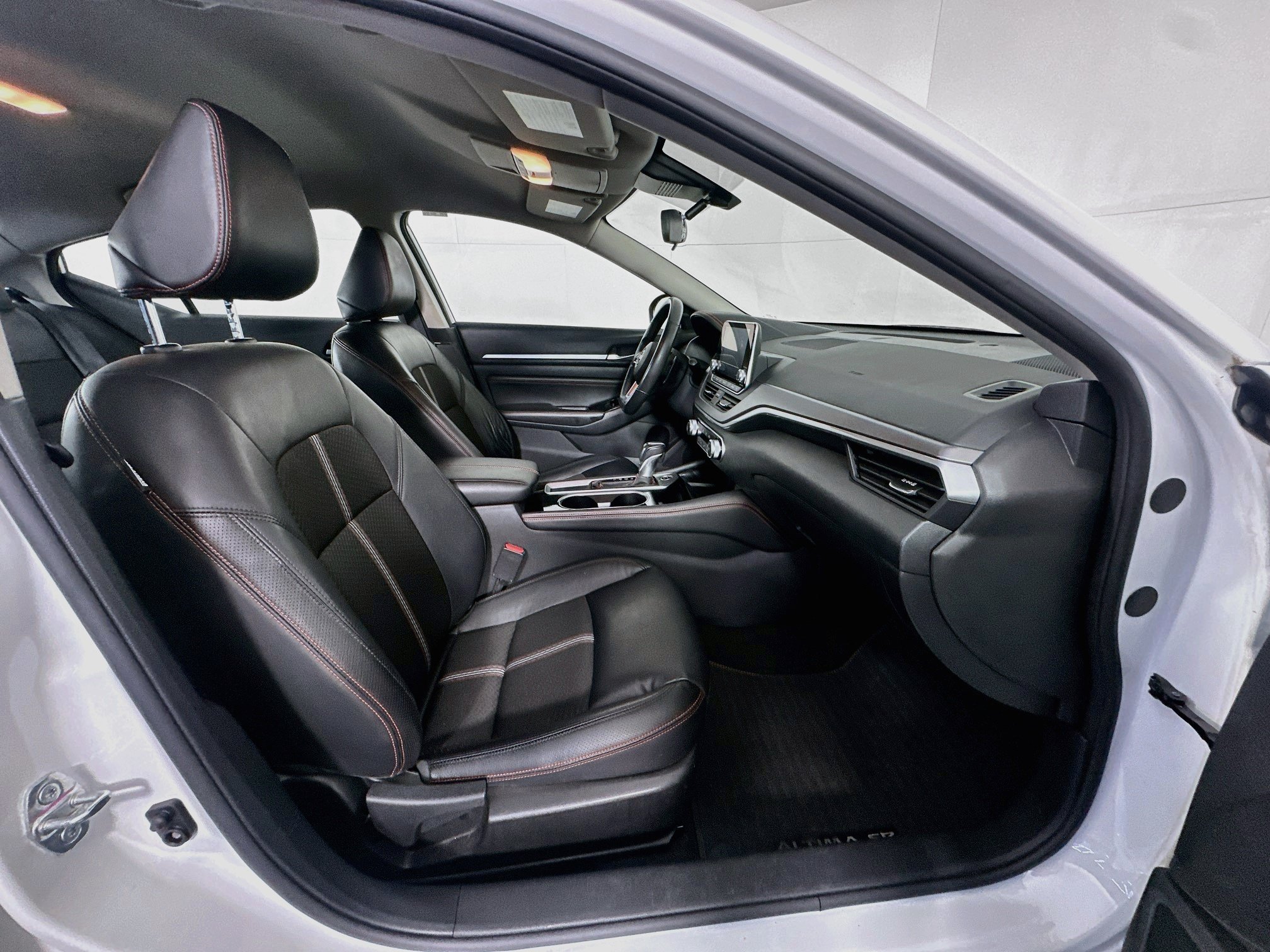 Used 2023 Nissan Altima 2.5 SR FWD image 28