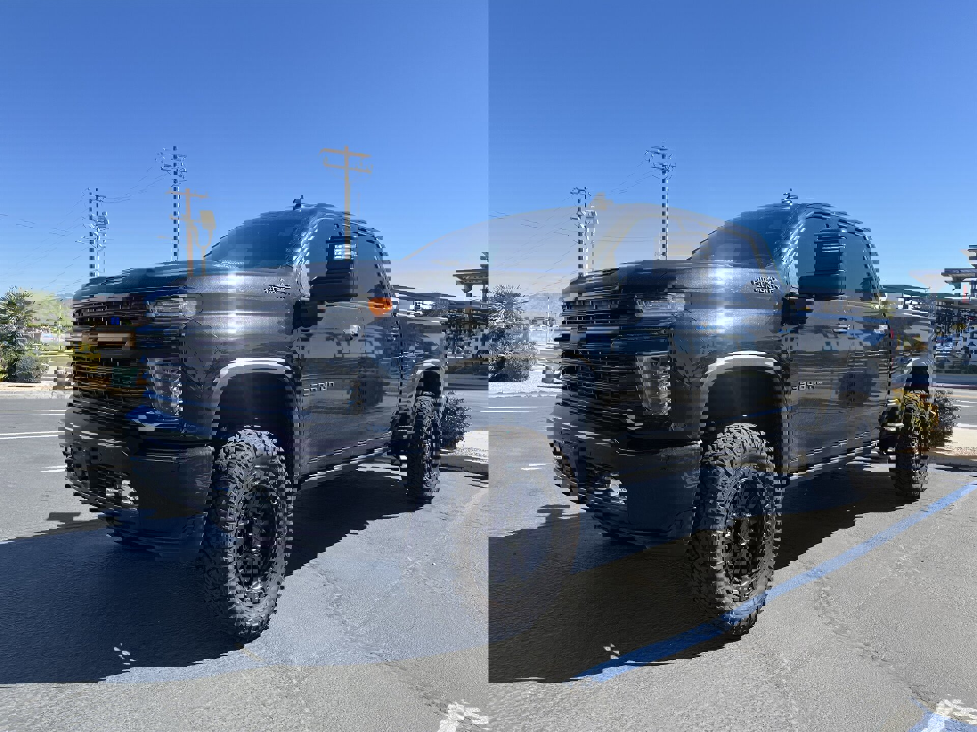 Used 2022 Chevrolet Silverado 3500 High Country image 40