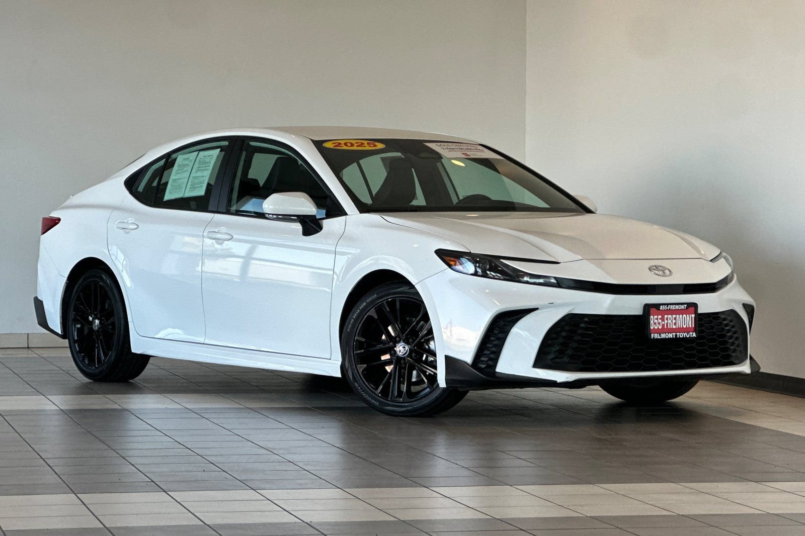 Certified 2025 Toyota Camry SE FWD image 2