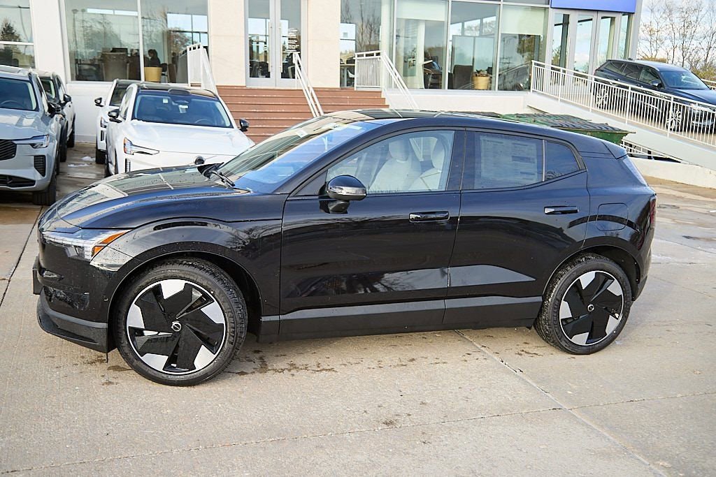 New 2025 Volvo EX30 Ultra w/ Protection Package Premier AWD/4WD image 3