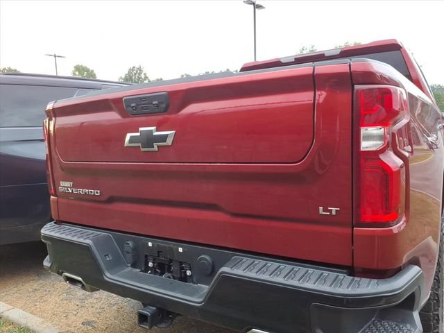 Used 2024 Chevrolet Silverado 1500 LT Trail Boss w/ Convenience Package II AWD/4WD image 9
