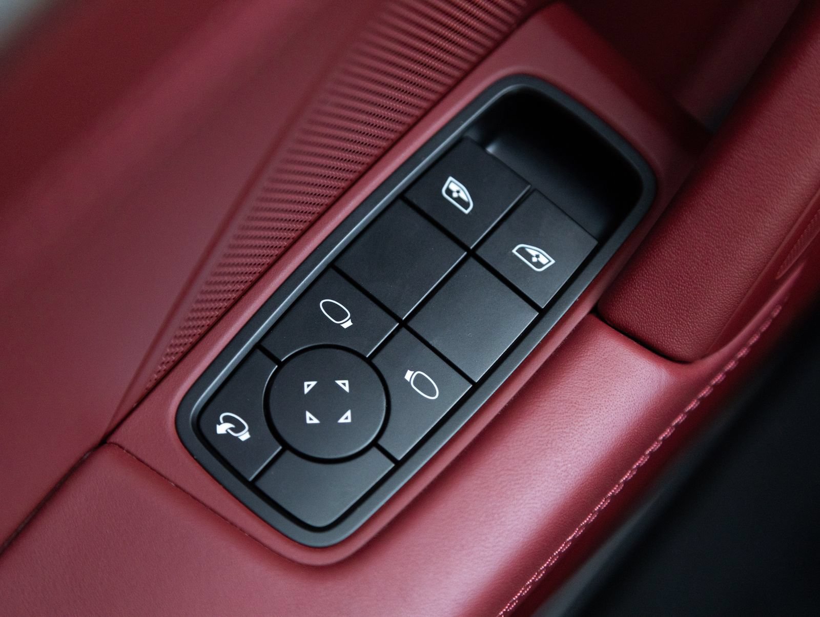 Certified 2024 Porsche 911 Carrera S RWD image 19