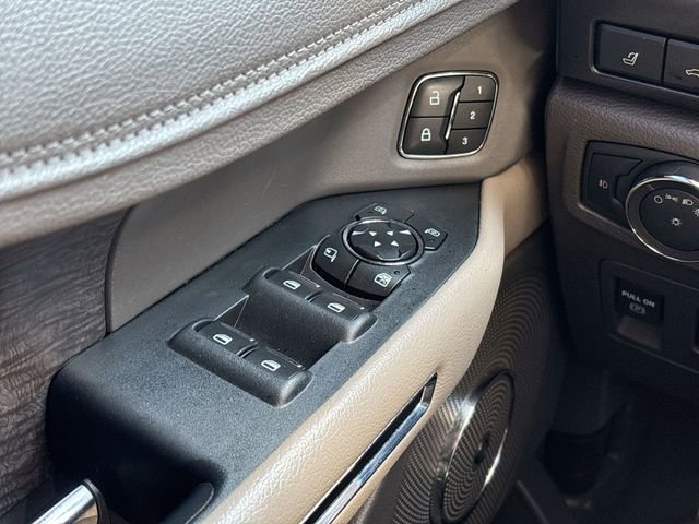 Used 2019 Ford Expedition Limited image 37