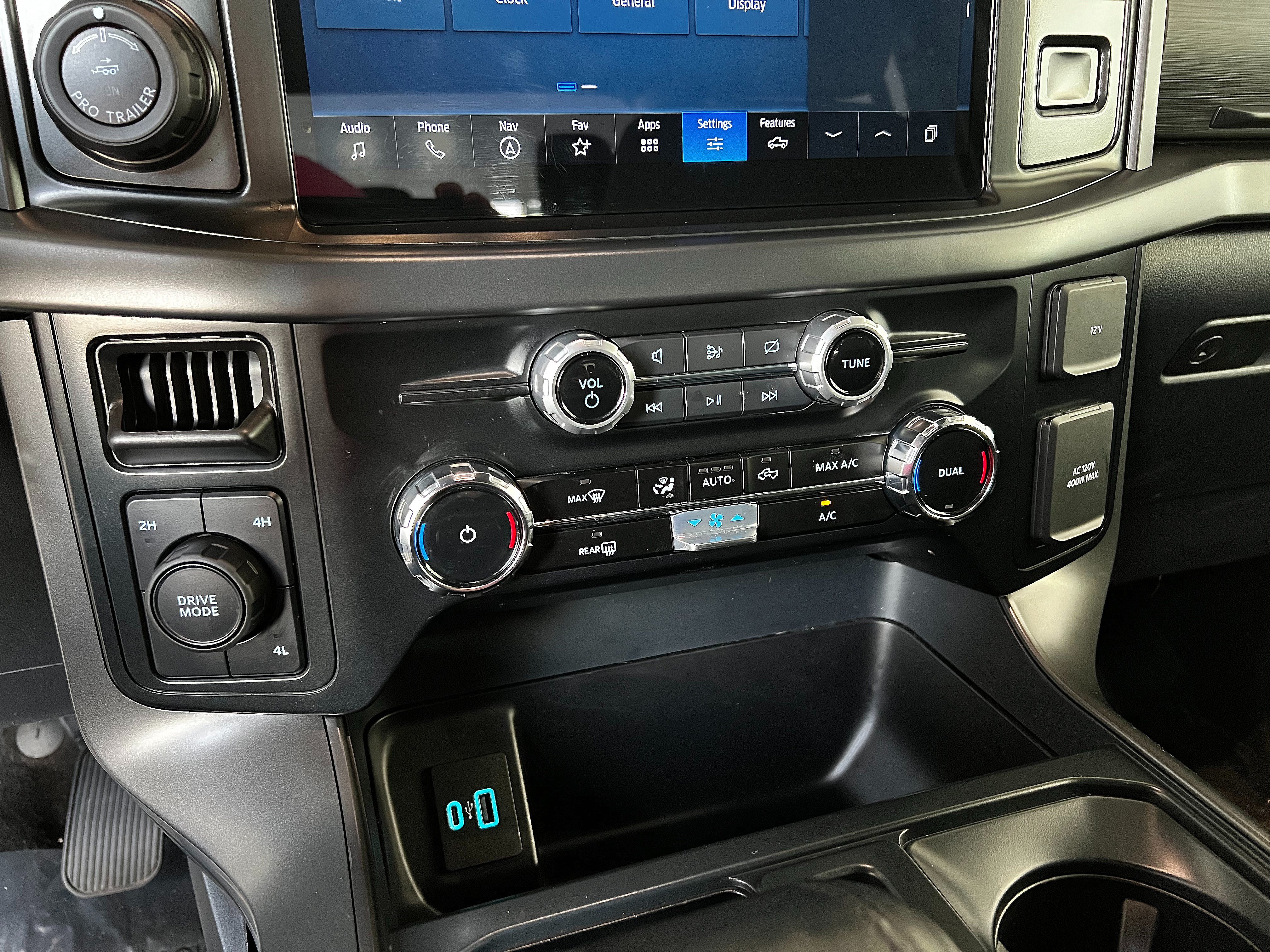 Used 2024 Ford F150 XLT w/ XLT Black Appearance Package AWD/4WD image 17