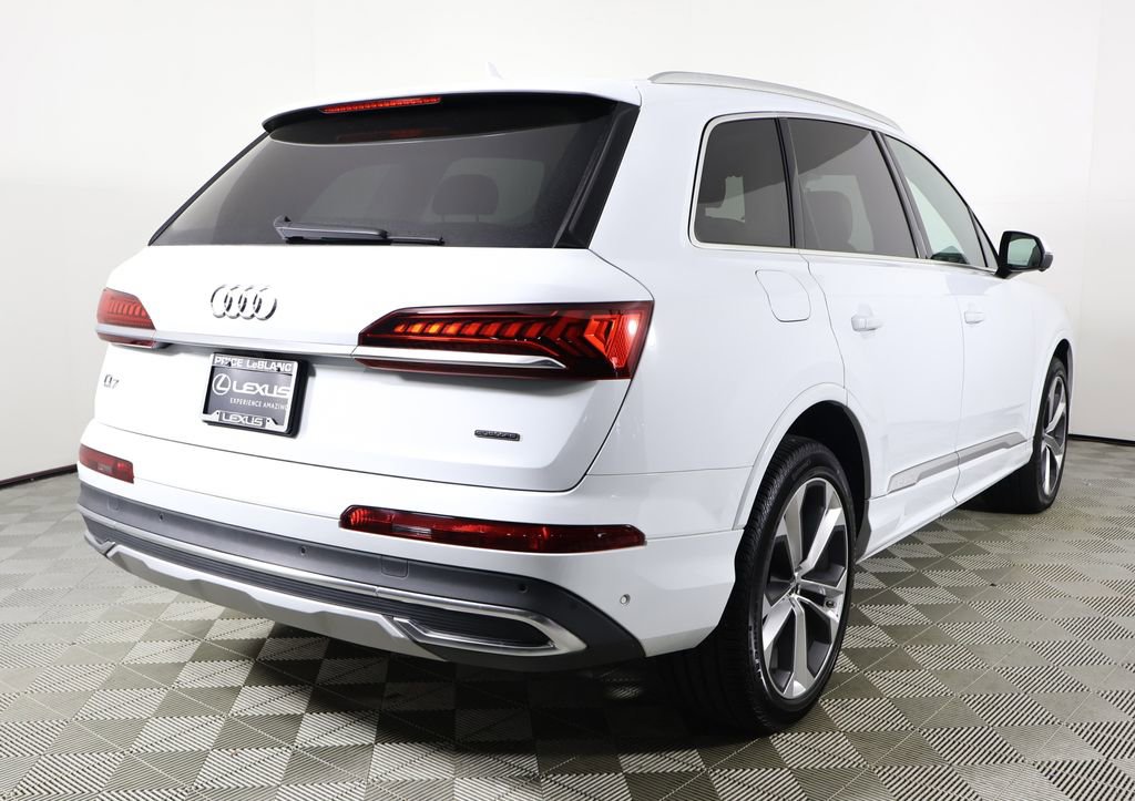 Used 2023 Audi Q7 3.0T Prestige image 5