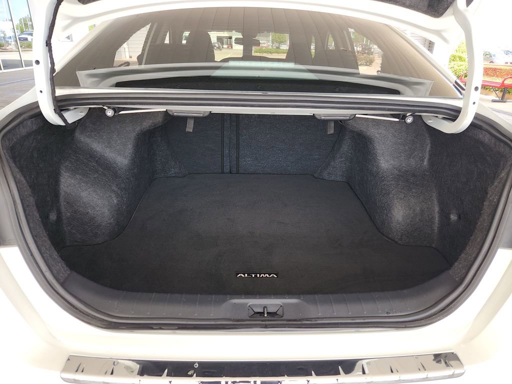 Used 2023 Nissan Altima 2.5 SV w/ SV Premium Package image 13