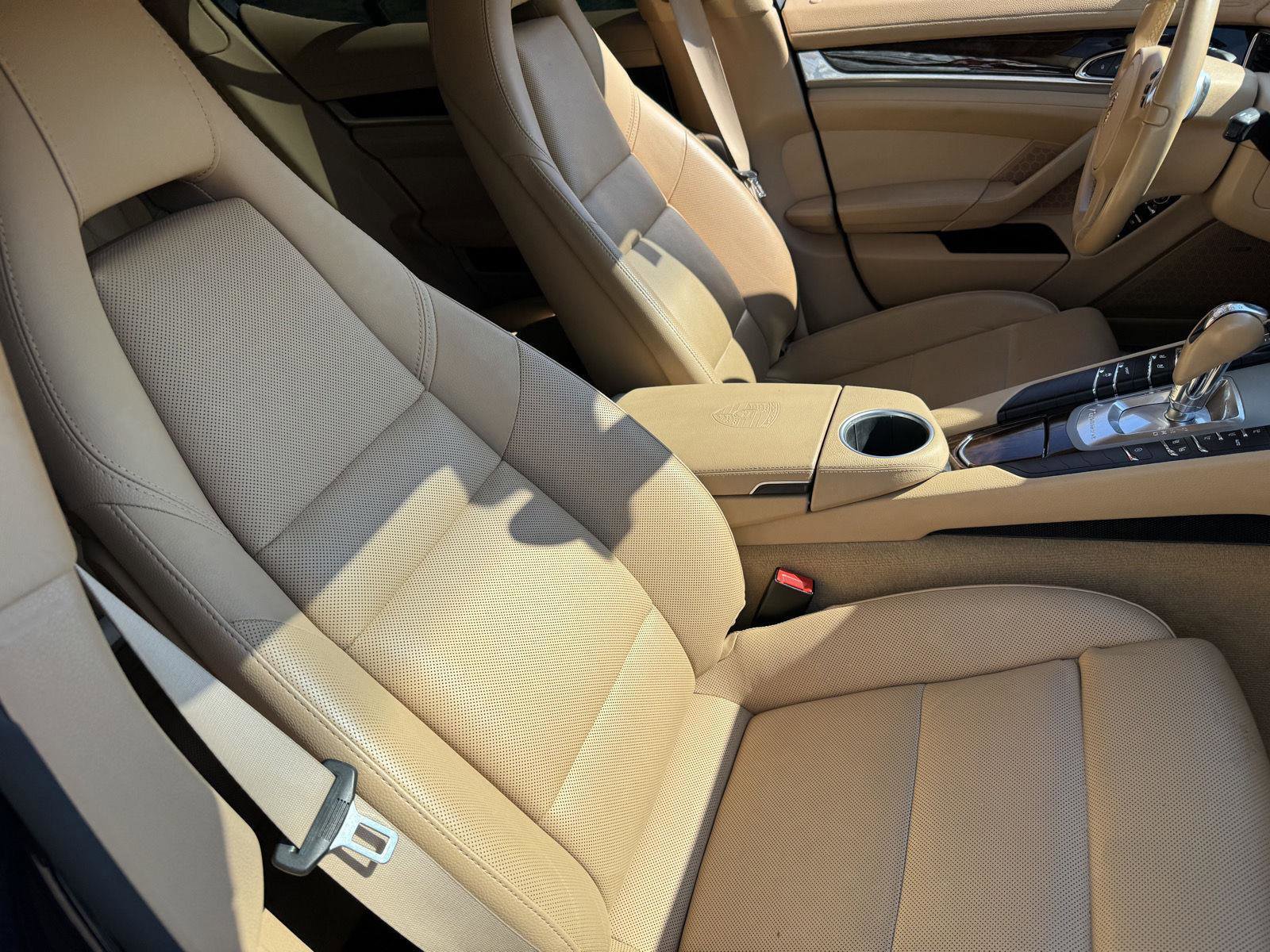 Used 2015 Porsche Panamera 4 image 10