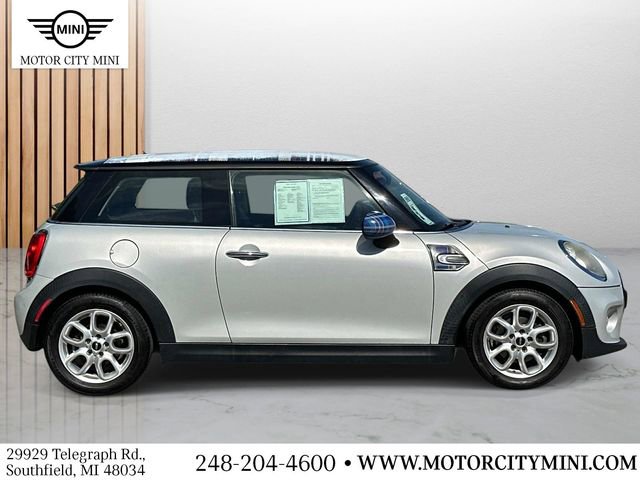 Used 2014 MINI Cooper 2-Door Hardtop FWD image 2
