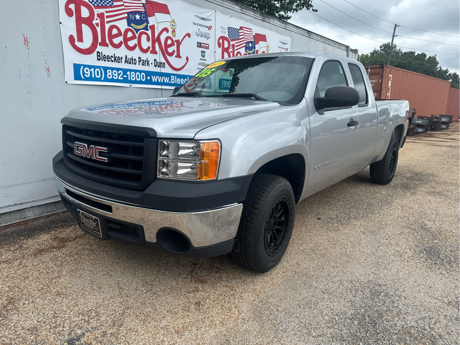 Used 2013 GMC Sierra 1500 W/T RWD image 6