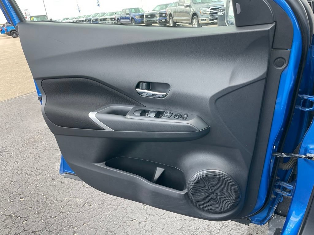 Used 2024 Nissan Kicks SV FWD image 37