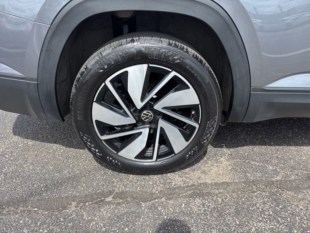 Used 2025 Volkswagen Atlas SE AWD/4WD image 10