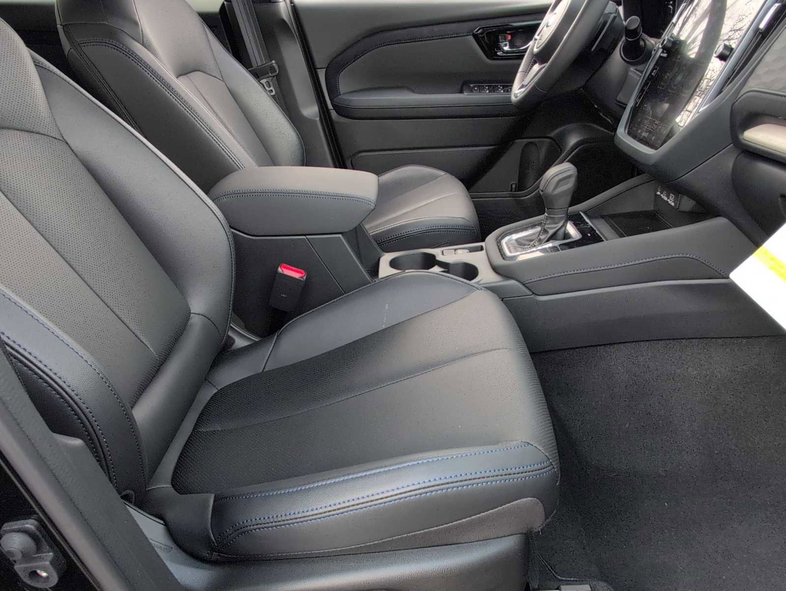 Certified 2025 Subaru Forester Limited w/ Popular Package image 21