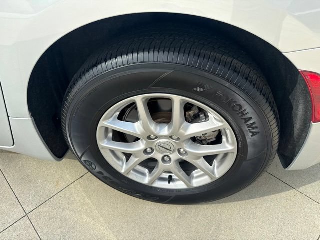 Used 2024 Chrysler Voyager LX FWD image 11
