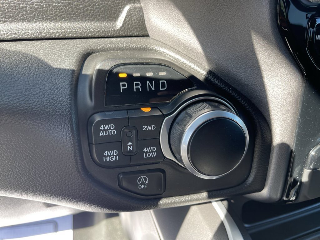 Used 2023 RAM 1500 Big Horn AWD/4WD image 20