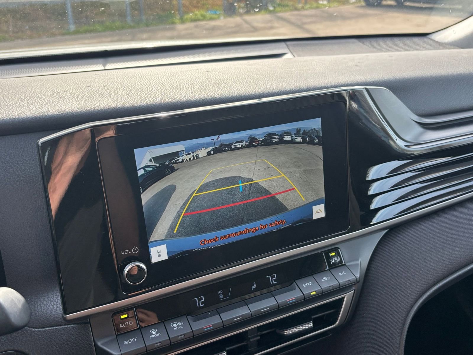 Used 2025 Toyota Camry LE image 21