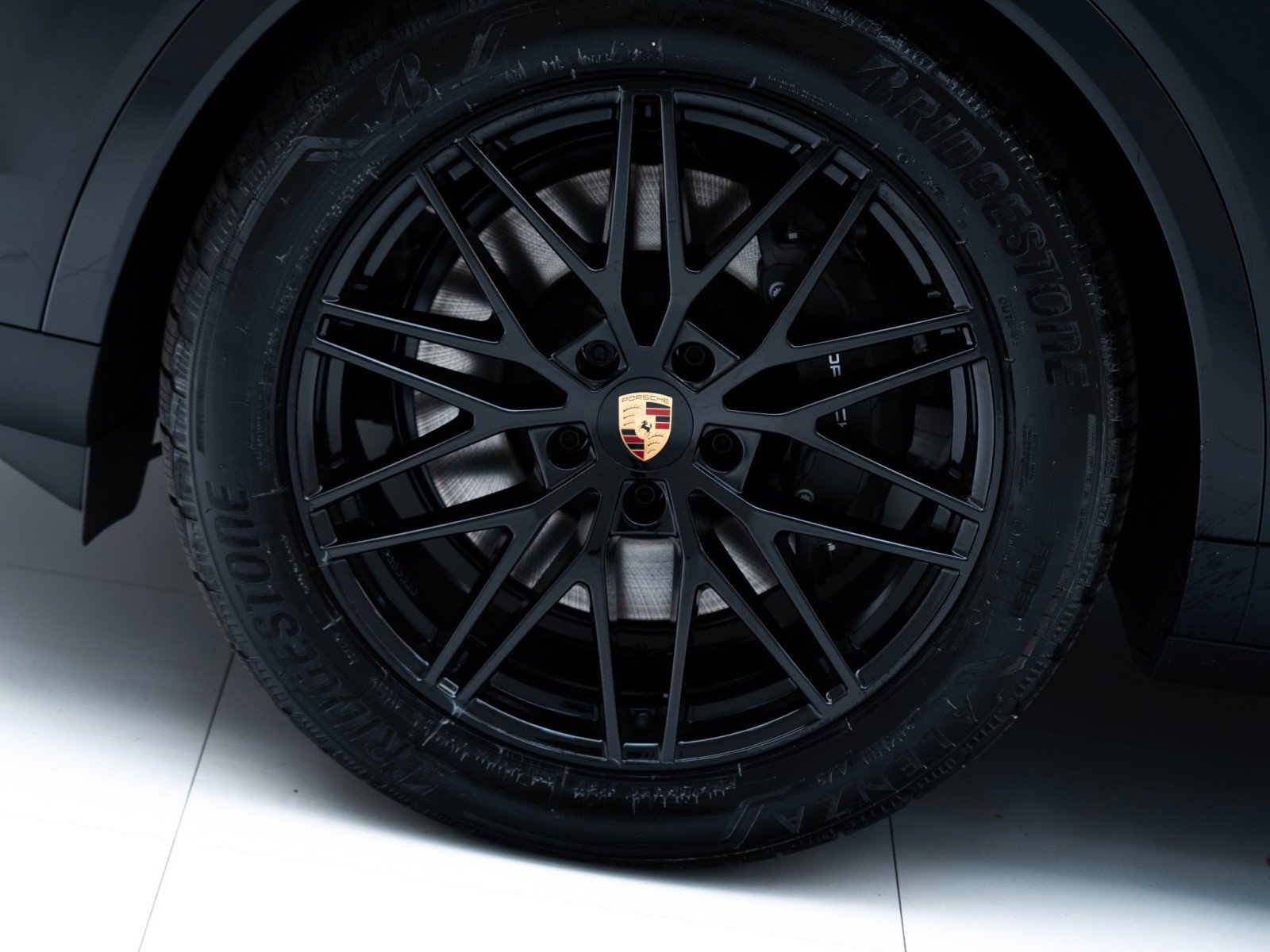 New 2026 Porsche Cayenne GTS AWD/4WD image 12