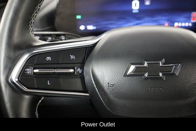 Used 2025 Chevrolet Traverse LT w/ Midnight/Sport Edition image 8