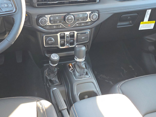 New 2026 Jeep Gladiator Sahara image 11