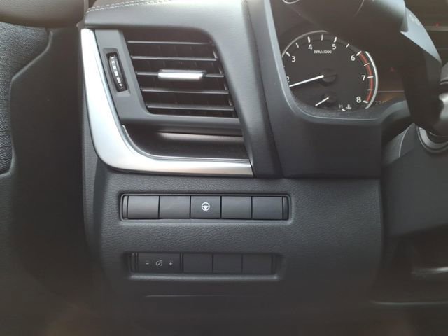 Used 2023 Nissan Rogue SV image 21