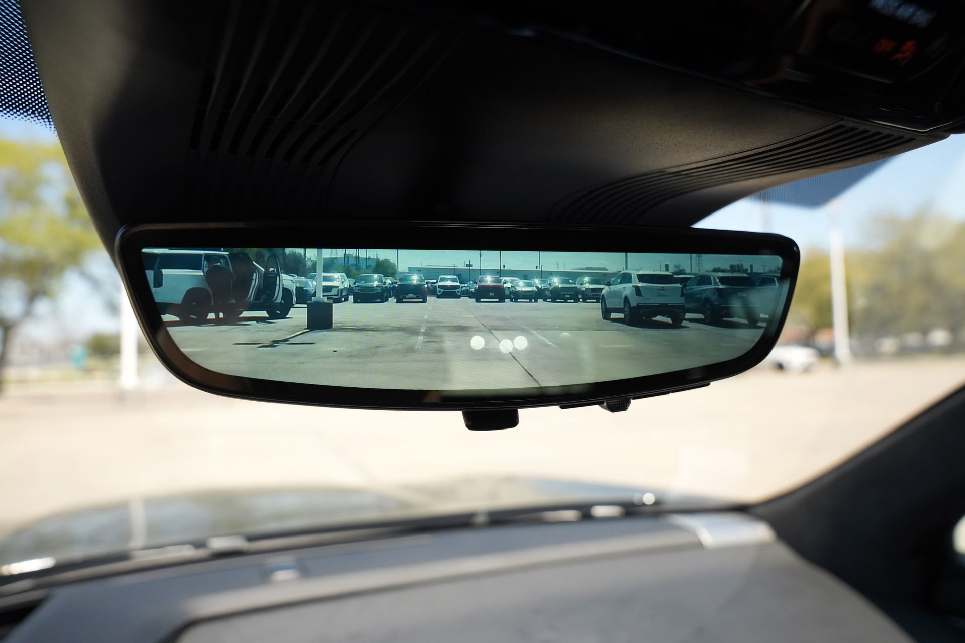 New 2026 Cadillac Vistiq Platinum w/ LPO, Floor Liner Package image 15