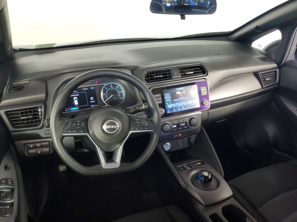 Used 2025 Nissan Leaf S FWD image 15