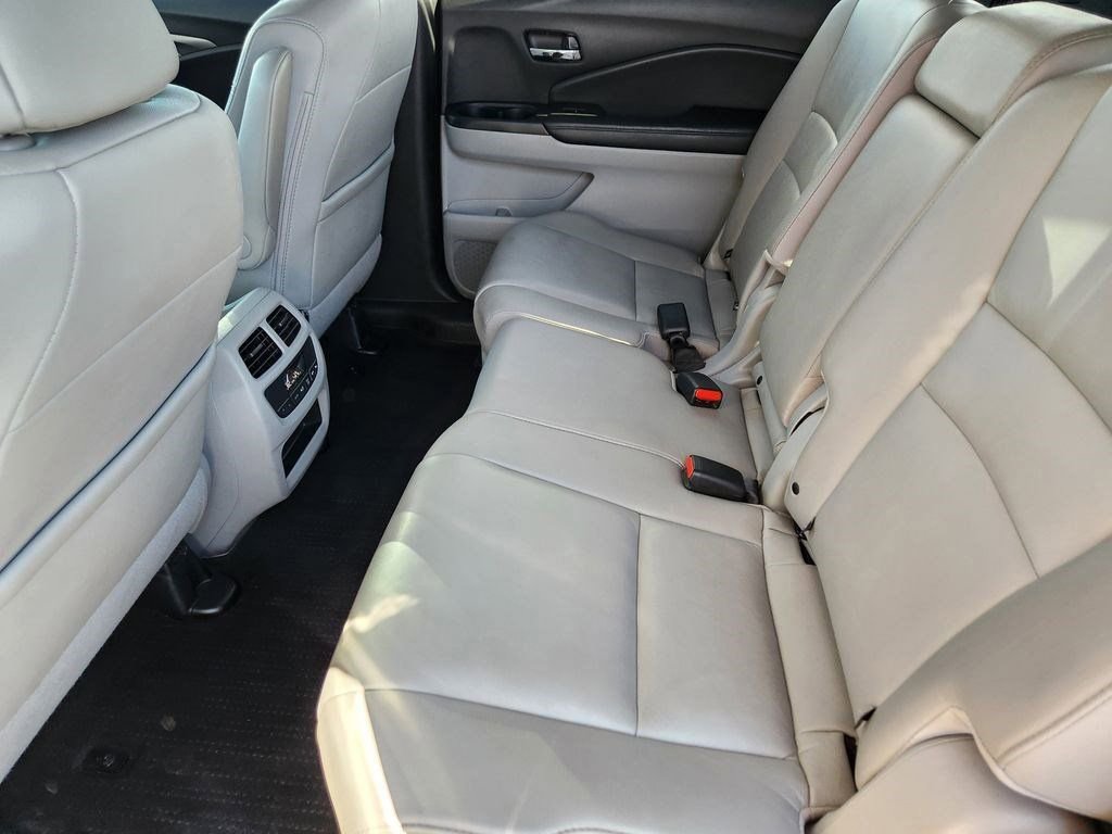 Used 2018 Honda Pilot EX-L image 18