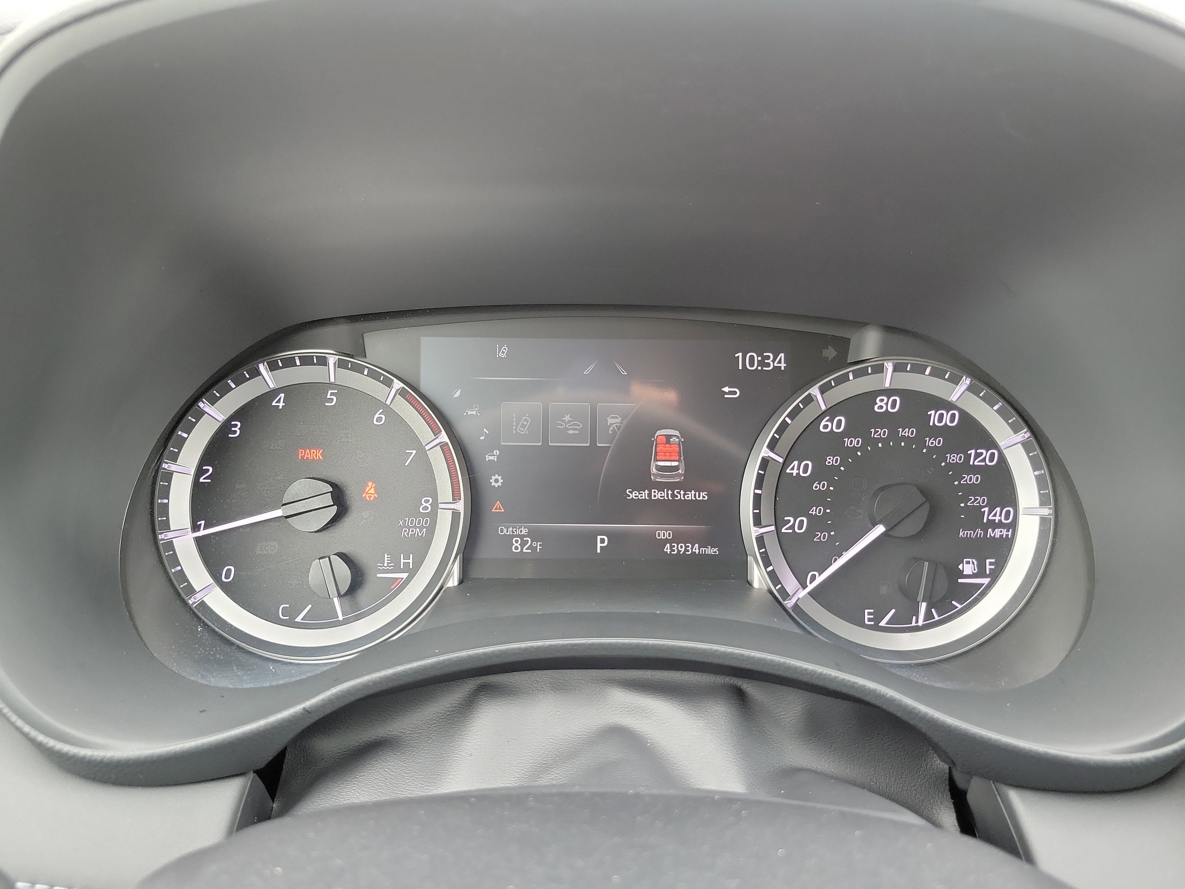 Used 2023 Toyota Highlander LE FWD image 31