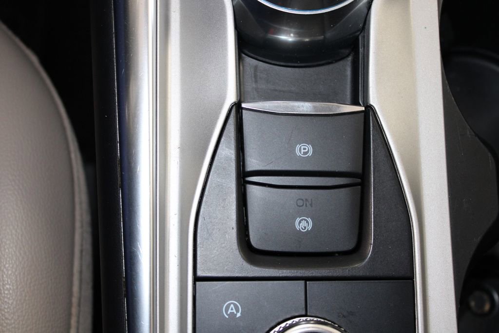 Used 2023 Ford Explorer Limited image 48