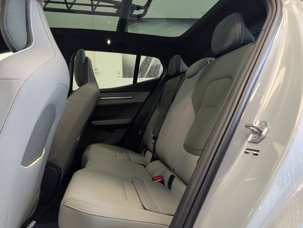 New 2026 Volvo EX30 Cross Country Ultra w/ Protection Package Premier AWD/4WD image 30