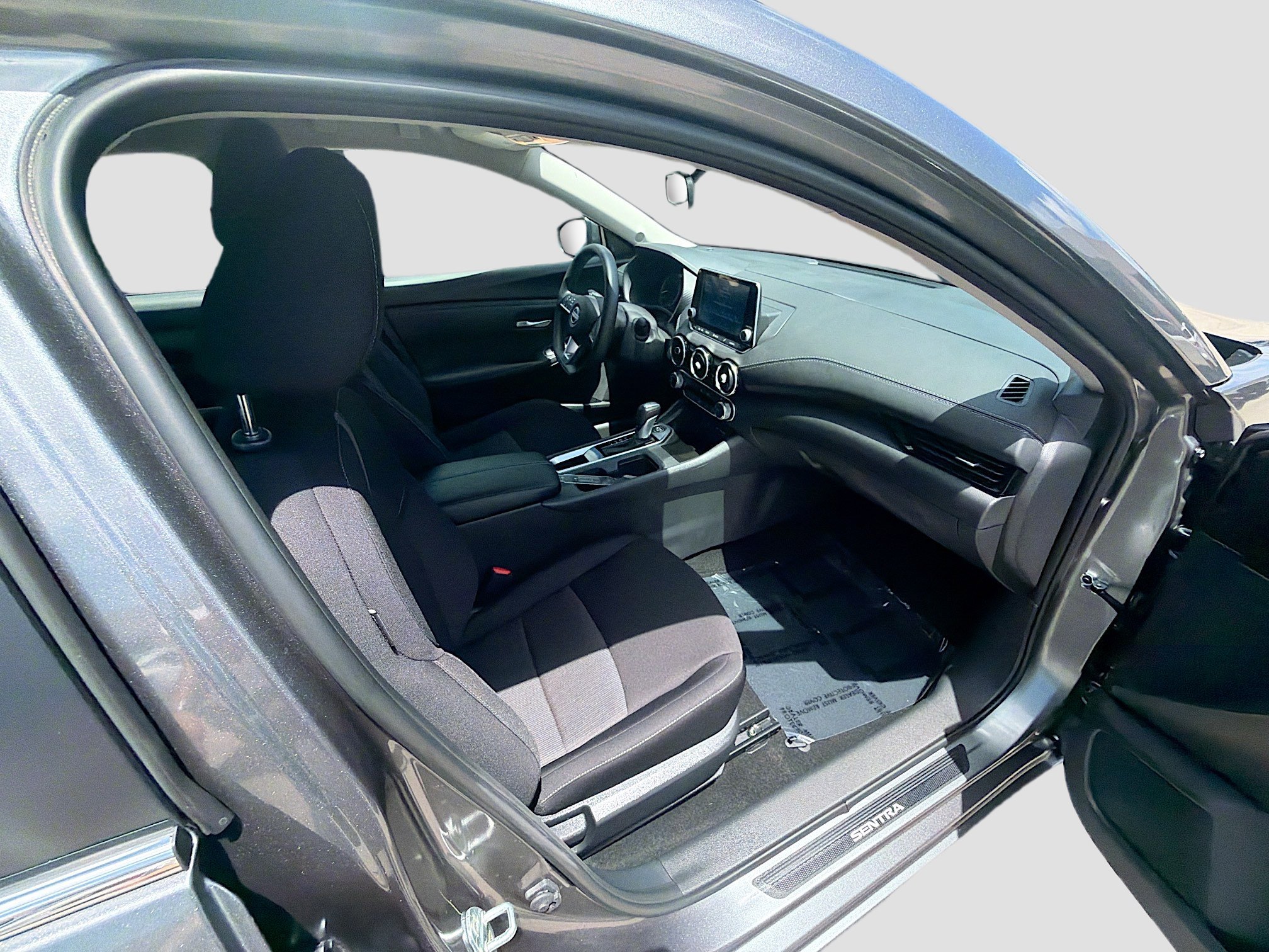 Used 2025 Nissan Sentra SV FWD image 30