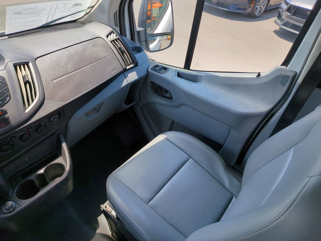 Used 2019 Ford Transit 250 148 Medium Roof image 17