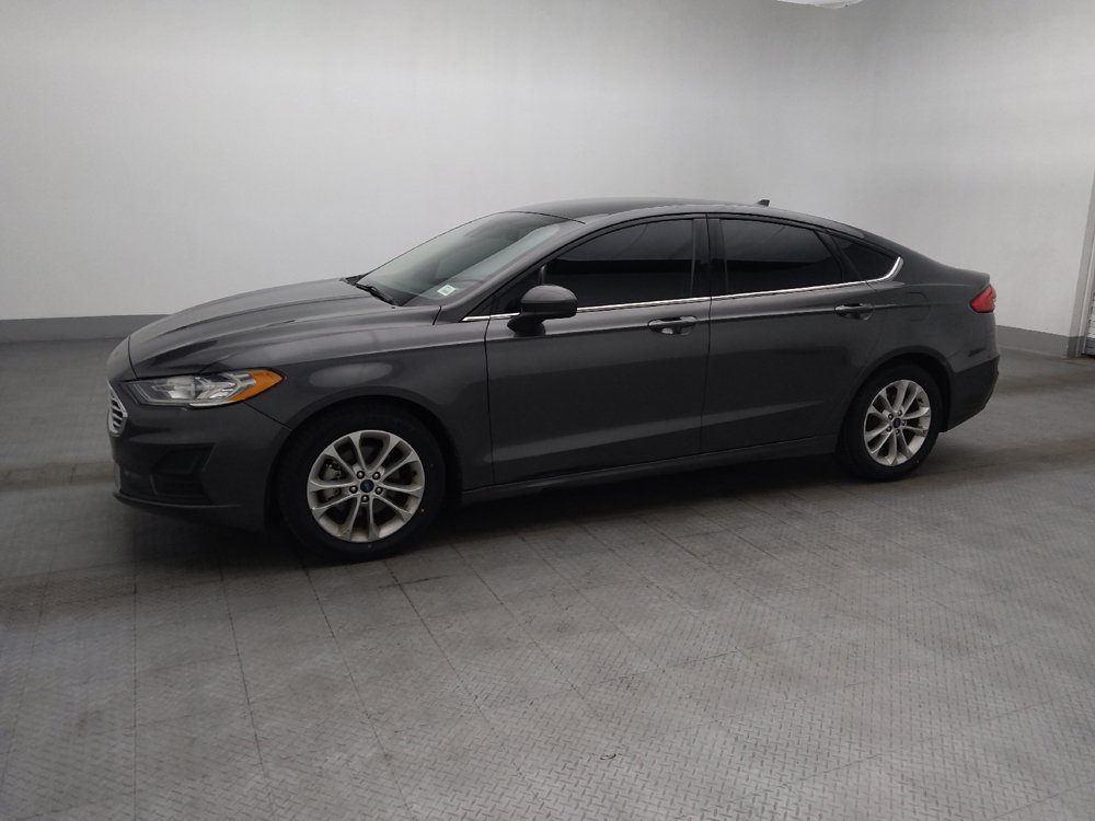 Used 2019 Ford Fusion SE FWD image 2